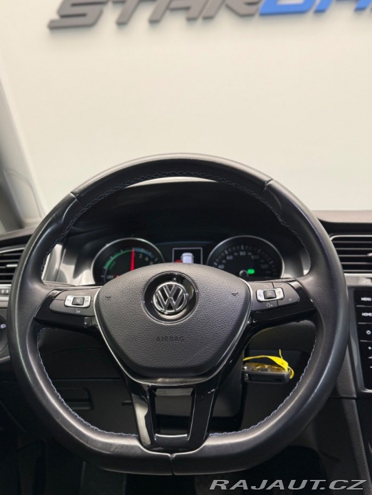 Volkswagen Golf e- 100kW /136 PS _SOH 94 2017