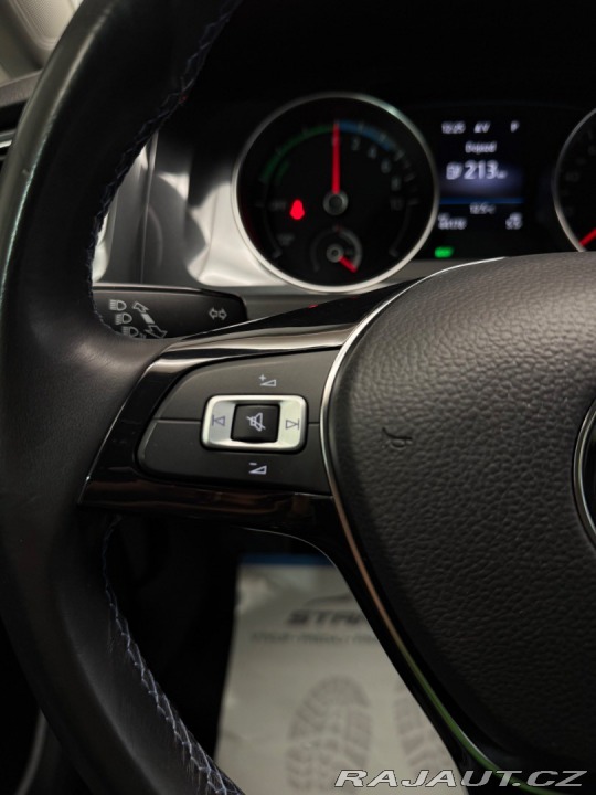 Volkswagen Golf e- 100kW /136 PS _SOH 94 2017