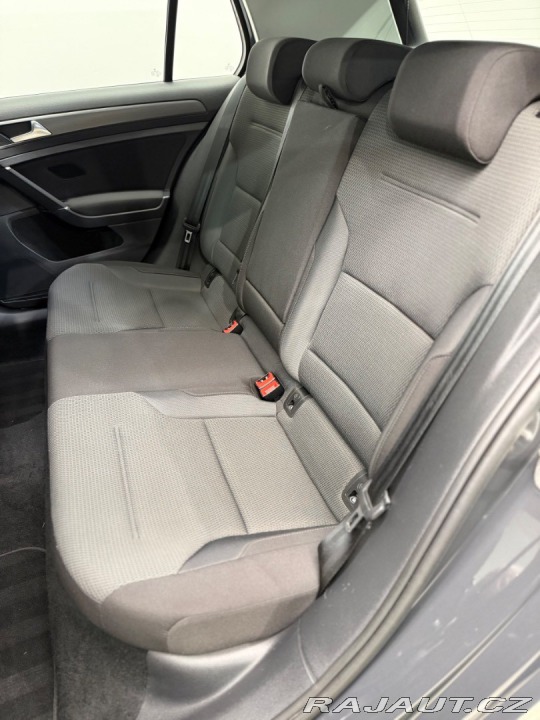 Volkswagen Golf e- 100kW /136 PS _SOH 94 2017