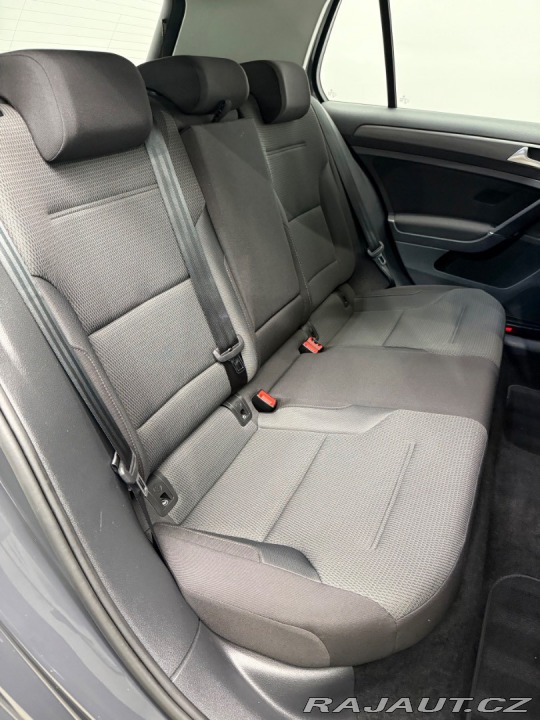 Volkswagen Golf e- 100kW /136 PS _SOH 94 2017