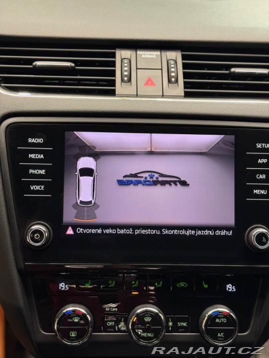 Škoda Octavia Combi  Laurin & Kleme 2019