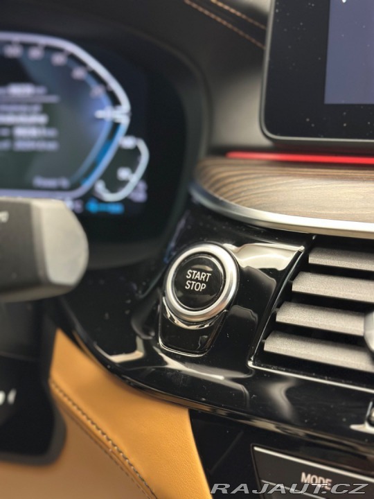 BMW 5 545e xDrive M Sport / La 2021