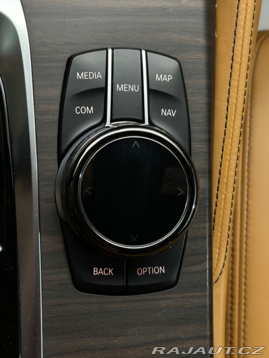 BMW 5 545e xDrive 2021