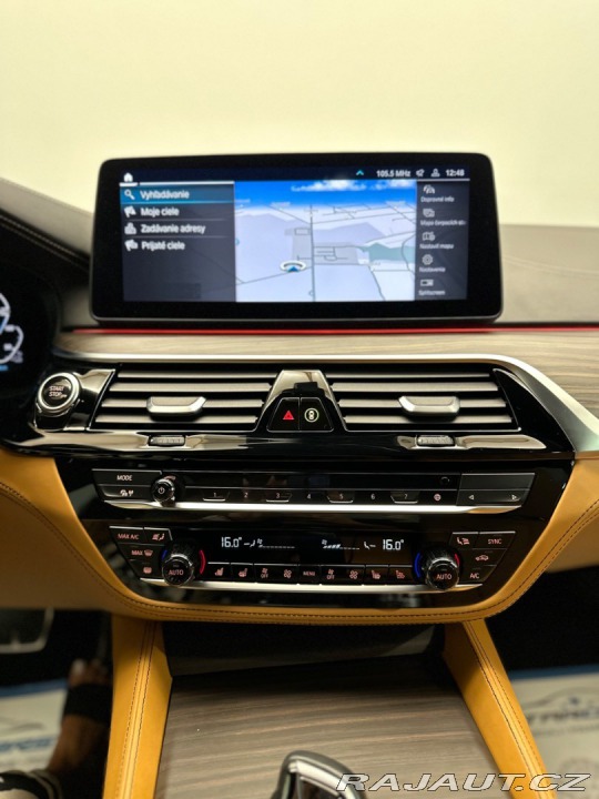 BMW 5 545e xDrive 2021