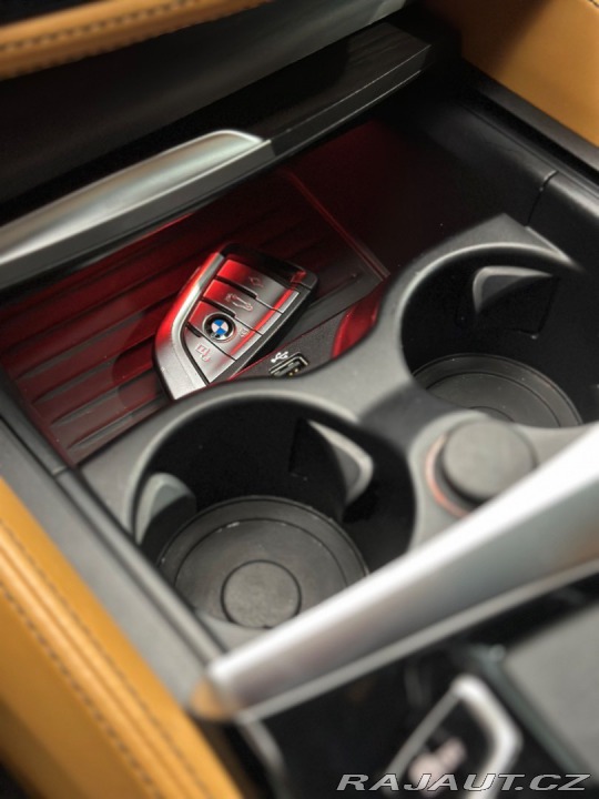 BMW 5 545e xDrive M Sport / La 2021