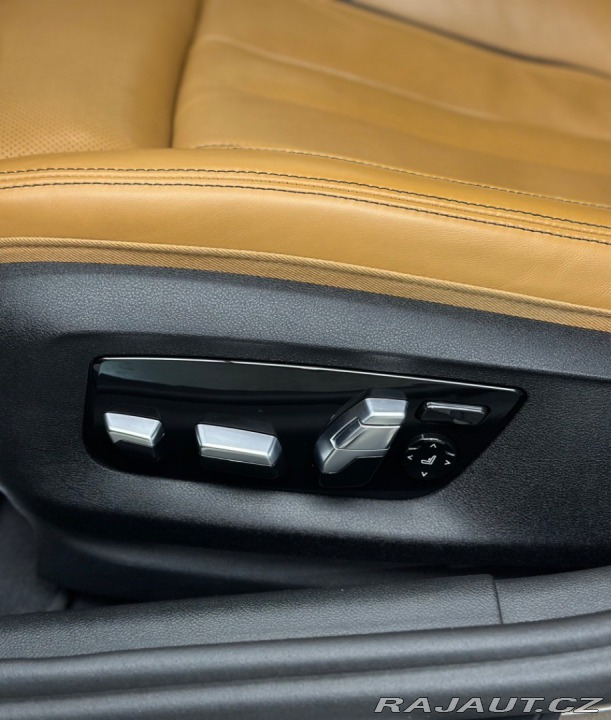 BMW 5 545e xDrive M Sport / La 2021