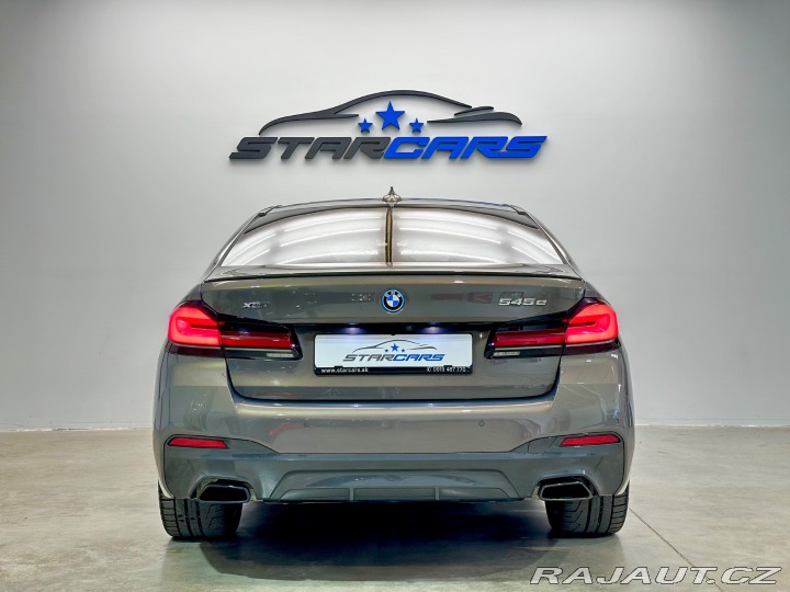 BMW 5 545e xDrive M Sport / La 2021