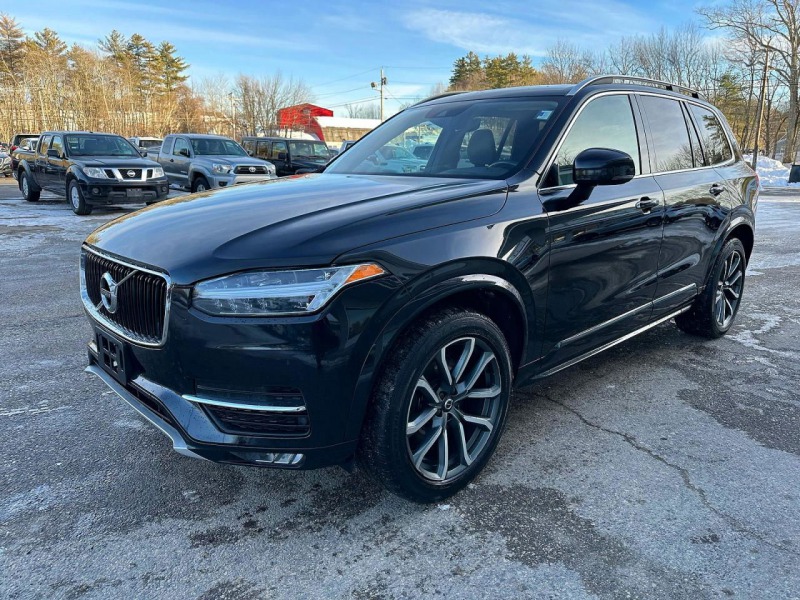 Volvo XC90 T5 MOMENTUM