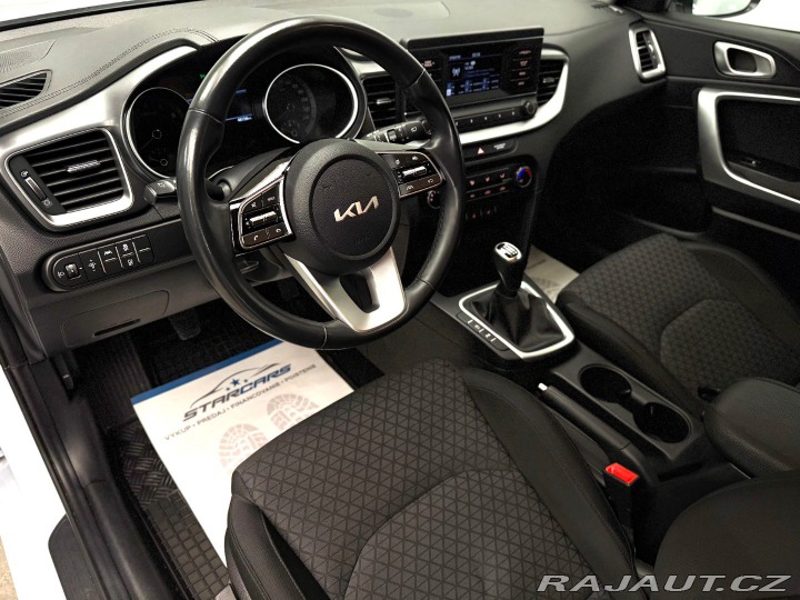 Kia Ostatní modely Ceed SW  Ceed SW 1,0 T-GDI Silver 2022