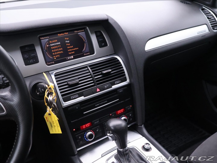 Audi Q7 3,0 TDI 4x4 7-Míst CZ 1. 2010