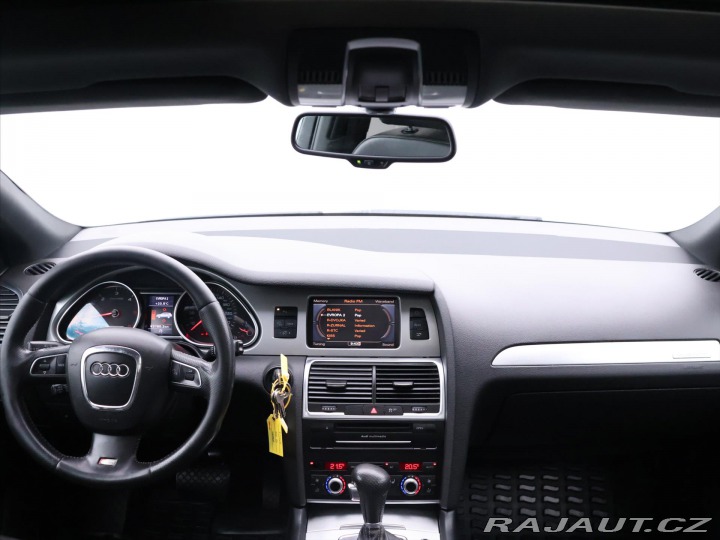 Audi Q7 3,0 TDI 4x4 7-Míst CZ 1. 2010