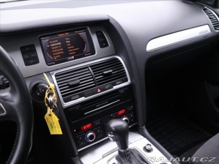 Audi Q7 3,0 TDI 4x4 7-Míst CZ 1. 2010
