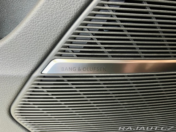 Audi Q8 50TDI QUATTRO S-LINE, PAN 2025