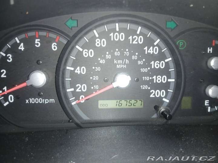 Kia Sorento 2,5   103kw 2005