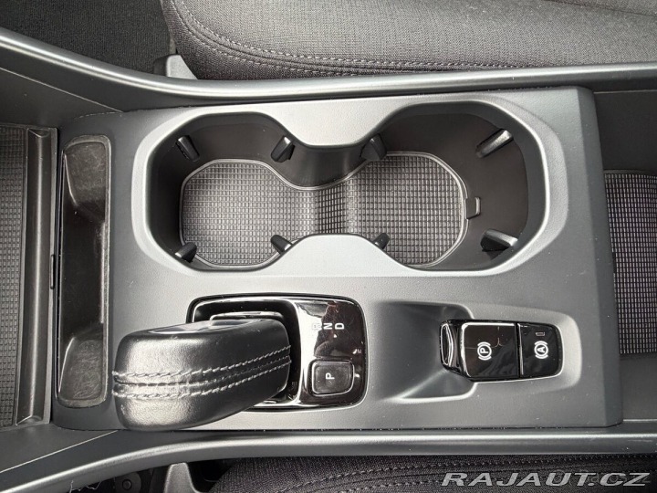 Volvo XC40 2,0   D4 AWD,AT 110KW 2018