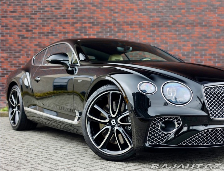 Bentley Continental 4.0 V8 440 KW 4x4| Nočné 2020