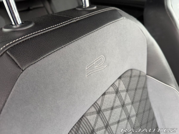 Volkswagen Tiguan Allspace R-line 147kW Tažné Matrix 2021