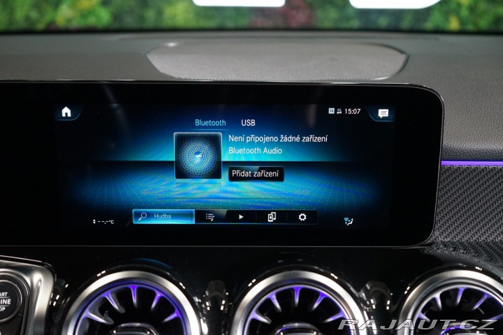 Mercedes-Benz GLB 200d*AMG*LED*KAMERA*CARPL 2021