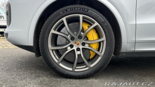 Porsche Cayenne Turbo 2019