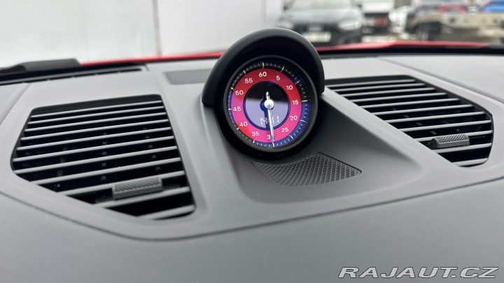 Porsche 911 Carrera 2025