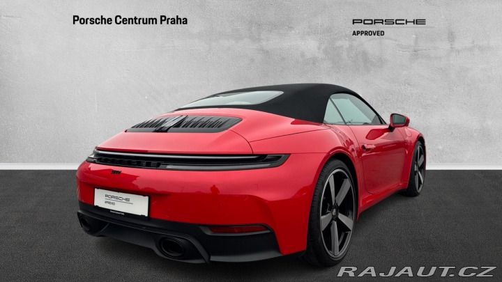 Porsche 911 Carrera 2025