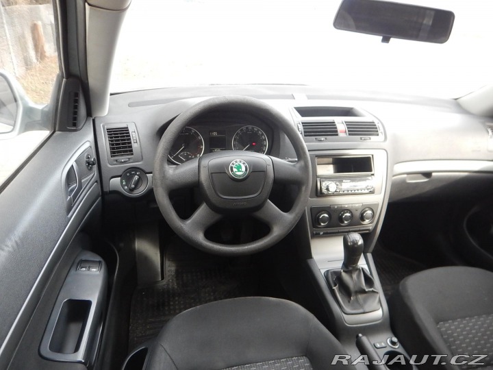 Škoda Octavia II 1.6i, 75 kW, ČR, 1. MA 2011