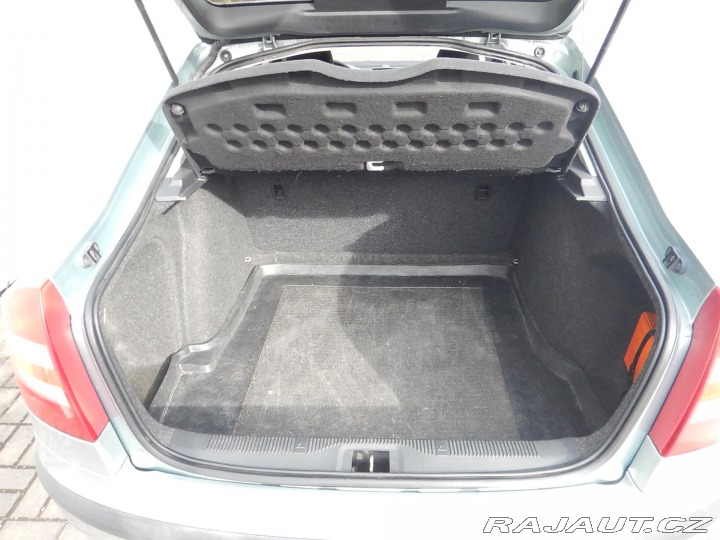 Škoda Octavia II 1.6i, 75 kW, ČR, 1. MA 2011