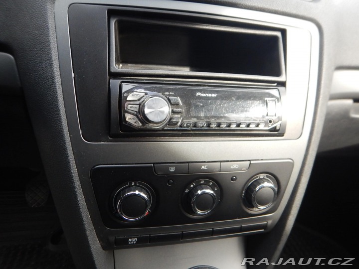 Škoda Octavia II 1.6i, 75 kW, ČR, 1. MA 2011