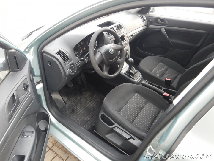 Škoda Octavia II 1.6i, 75 kW, ČR, 1. MA 2011