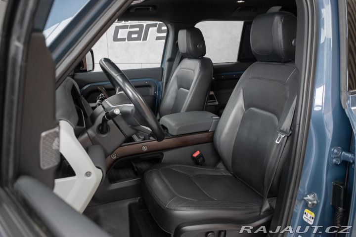 Land Rover Defender 110 D300 SE *ZÁRUKA*TAŽNÉ 2023