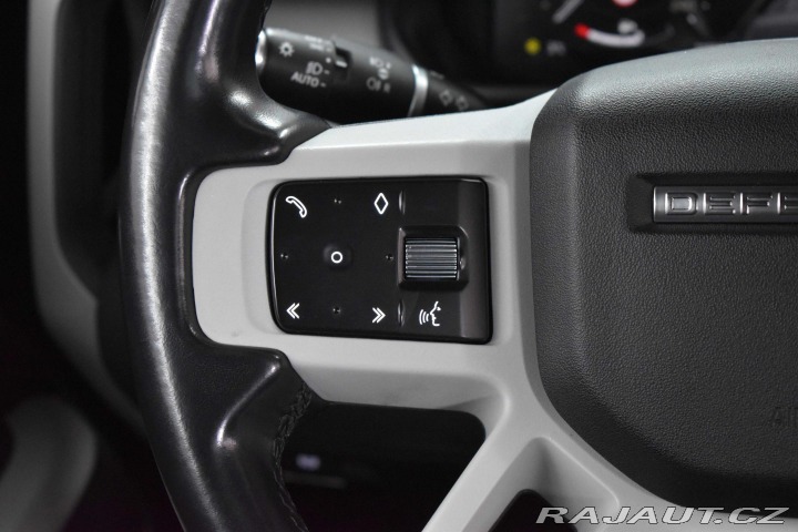 Land Rover Defender 110 D300 SE *ZÁRUKA*TAŽNÉ 2023