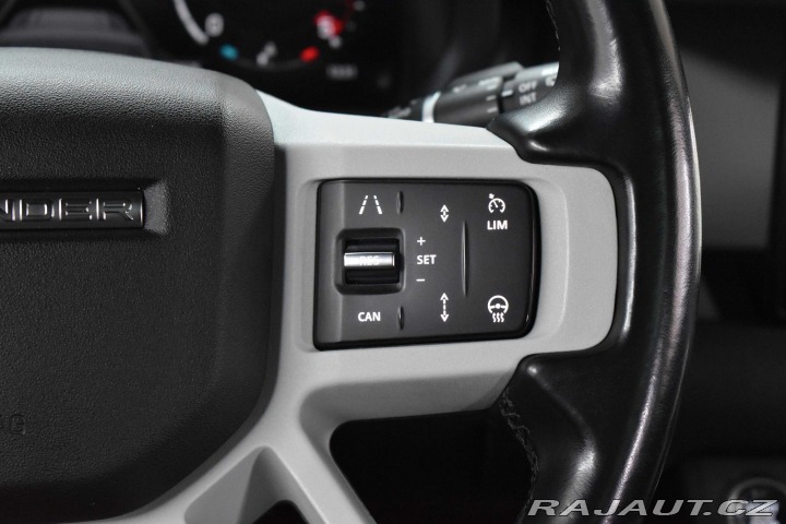 Land Rover Defender 110 D300 SE *ZÁRUKA*TAŽNÉ 2023
