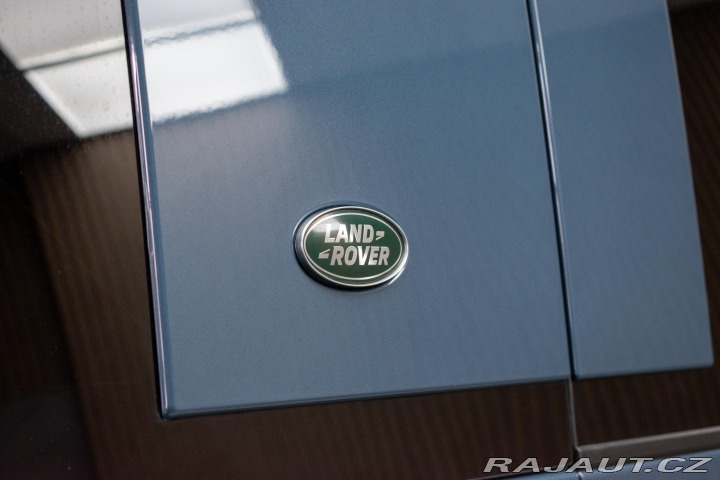 Land Rover Defender 110 D300 SE *ZÁRUKA*TAŽNÉ 2023