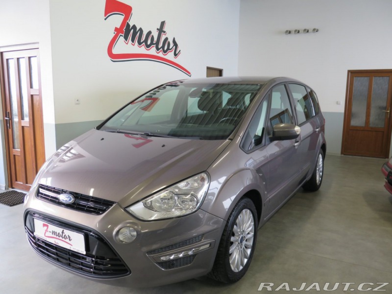 Ford S-MAX 2.0TDCi,navi,výhřev,tažné