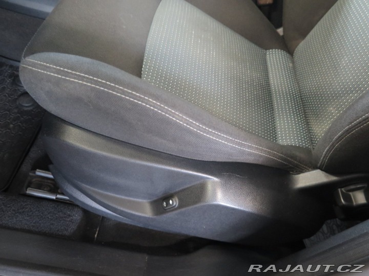 Ford S-MAX 2.0TDCi,navi,výhřev,tažné 2013