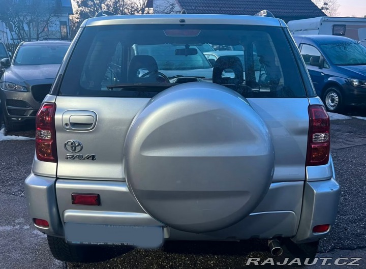 Toyota RAV4  2005