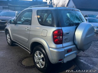 Toyota RAV4  2005