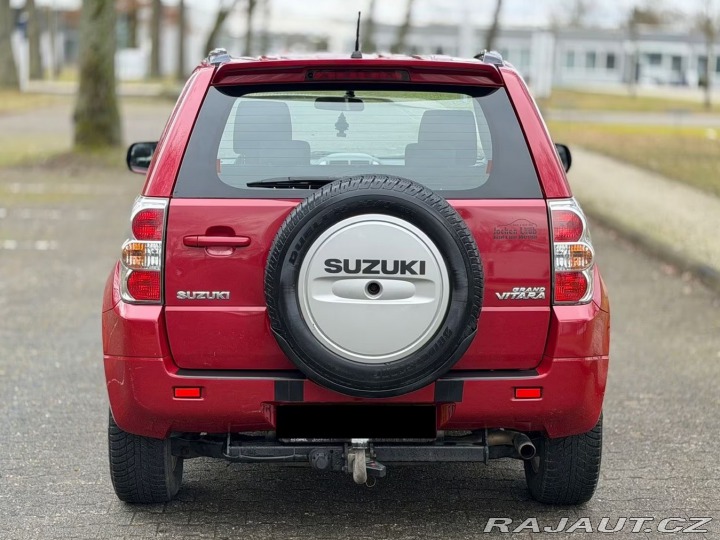 Suzuki Grand Vitara  2010