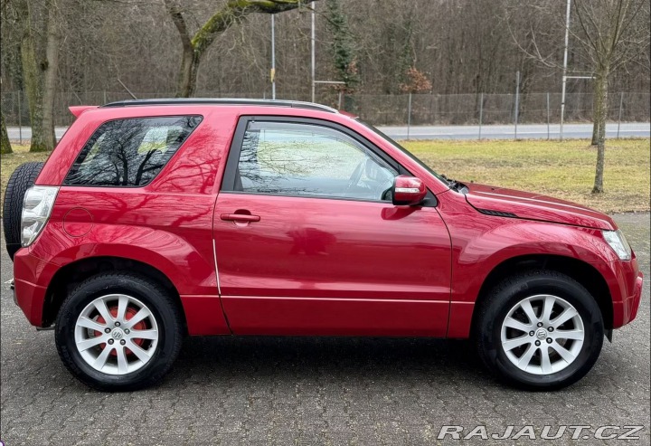Suzuki Grand Vitara  2010