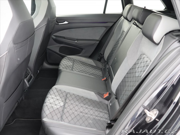 Volkswagen Golf 2,0 TDI DSG R-line Virtua 2022