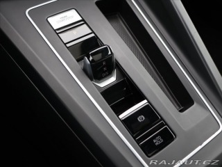 Volkswagen Golf 2,0 TDI DSG R-line Virtua 2022