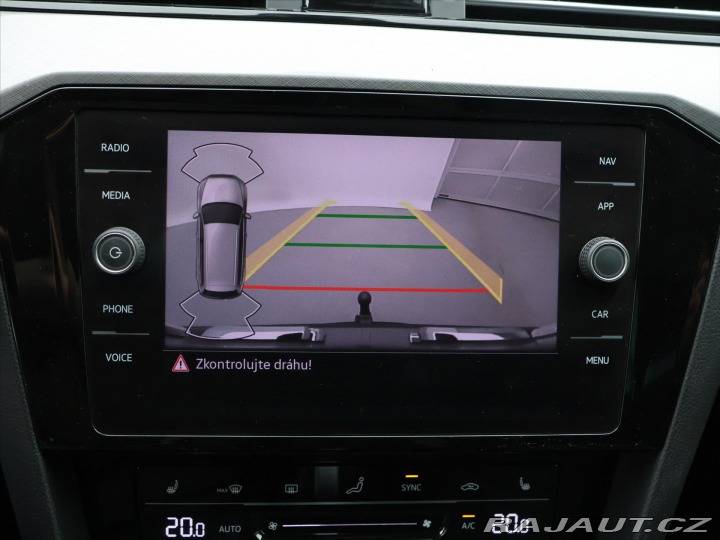 Volkswagen Passat 2,0 TDI 110kW DSG Navi DP 2022