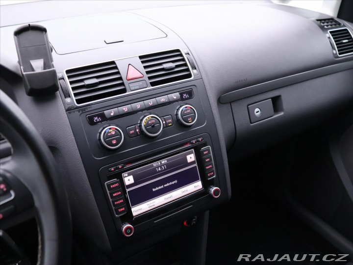Volkswagen Touran 1,6 TDI 77kW Match Tažné 2012