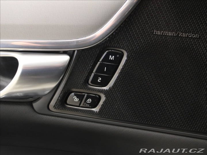 Volvo V90 2,0 T6 AWD PLUS Bright PA 2025