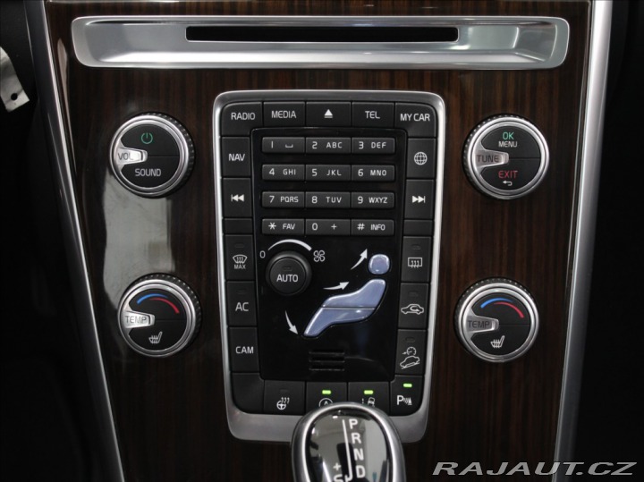 Volvo XC60 2,4 D5 AWD Summum PANO.TA 2016