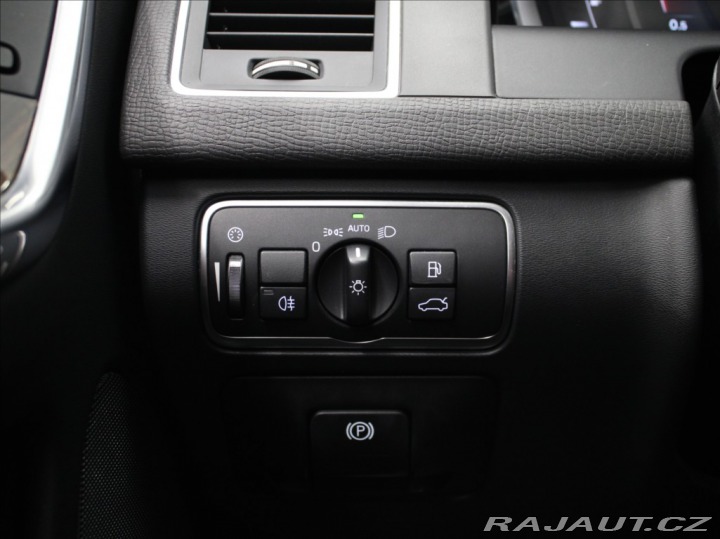 Volvo XC60 2,4 D5 AWD Summum PANO.TA 2016