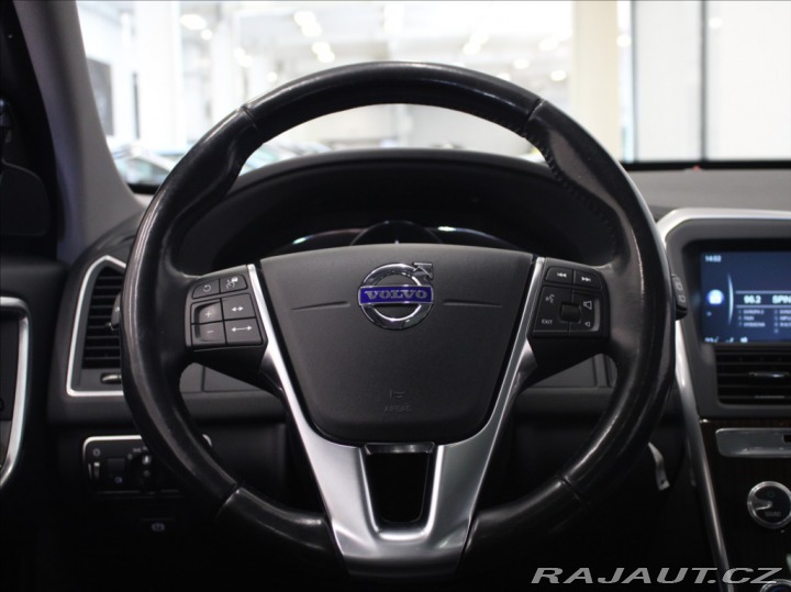 Volvo XC60 2,4 D5 AWD Summum PANO.TA 2016