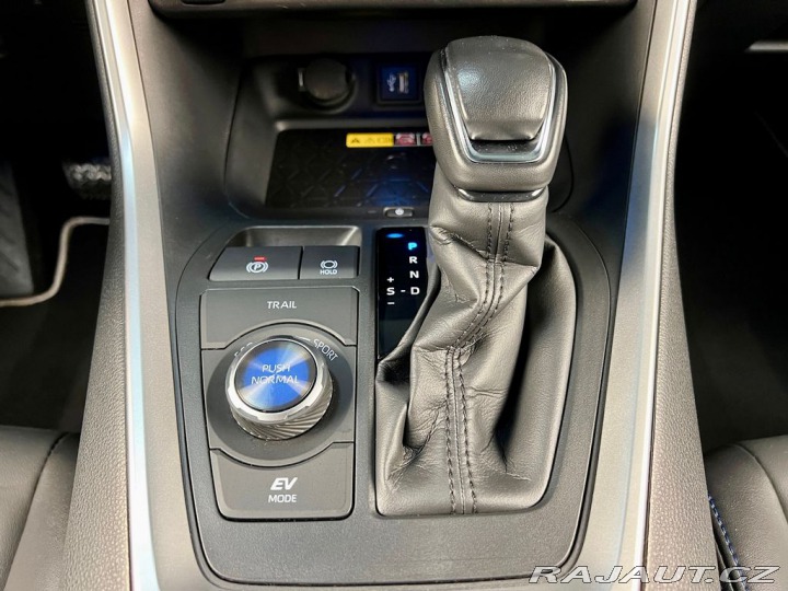 Toyota RAV4 2.5 HYBRID e-CVT 4WD SELE 2023