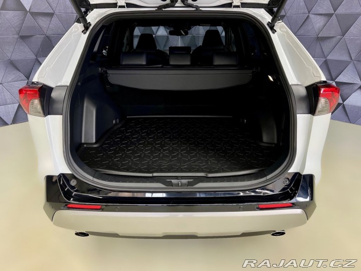 Toyota RAV4 2.5 HYBRID e-CVT 4WD SELE 2024