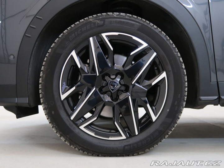 Peugeot 5008 1.2HYBRID,CZ,1Maj,ALLURE, 1800